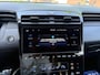 Hyundai Tucson 1.6 T-GDI HEV N Line VAN: 36.900,- VOOR: 34.877,- UW WKVOORDEEL: 2.023,-| PANO |DEALER ONDERHOUDEN| HYUNDAI GARANTIE T/M 02-2028| STOELVENTILATIE + VERWARMING| CAMERA | FULL OPTIONS| ACHTERBANK VERWARMD