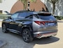 Hyundai Tucson 1.6 T-GDI HEV N Line VAN: 36.900,- VOOR: 34.877,- UW WKVOORDEEL: 2.023,-| PANO |DEALER ONDERHOUDEN| HYUNDAI GARANTIE T/M 02-2028| STOELVENTILATIE + VERWARMING| CAMERA | FULL OPTIONS| ACHTERBANK VERWARMD