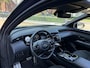 Hyundai Tucson 1.6 T-GDI HEV N Line VAN: 36.900,- VOOR: 34.877,- UW WKVOORDEEL: 2.023,-| PANO |DEALER ONDERHOUDEN| HYUNDAI GARANTIE T/M 02-2028| STOELVENTILATIE + VERWARMING| CAMERA | FULL OPTIONS| ACHTERBANK VERWARMD