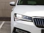 Skoda Superb Combi 1.4 TSI iV Business Edition 218PK DSG | Led | Trekhaak | Stoel/stuurverwarming | Spiegelpakket | Navigatie