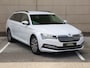 Skoda Superb Combi 1.4 TSI iV Business Edition 218PK DSG | Led | Trekhaak | Stoel/stuurverwarming | Spiegelpakket | Navigatie