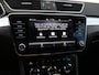 Skoda Superb Combi 1.4 TSI iV Business Edition 218PK DSG | Led | Trekhaak | Stoel/stuurverwarming | Spiegelpakket | Navigatie