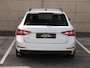 Skoda Superb Combi 1.4 TSI iV Business Edition 218PK DSG | Led | Trekhaak | Stoel/stuurverwarming | Spiegelpakket | Navigatie