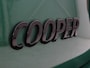 MINI Cooper 1.5 Business Edition | Harman/Kardon | Carplay | Verwarmde voorruit | Navigatie | Full LED | Half leder | Parkeerhulp | Climate control | Cruise control | Bluetooth | British Racing Green