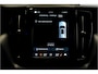 Volvo XC60 2.0 T6 Plug-in hybrid AWD 293kW/399pk Aut8 Long Range Edition Bright NIEUWSTAAT! PANORAMADAK + LEDER + ADAPT.CRUISE + PILOT ASSIST + GOOGLE NAVIGATIE&SERVICES + EL.WEGKLABARE TREKHAAK + SPATLAPPEN + CAMERA + PARKSENSOREN + 19" LM-VELGEN!!