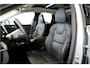 Volvo XC60 2.0 T6 Plug-in hybrid AWD 293kW/399pk Aut8 Long Range Edition Bright NIEUWSTAAT! PANORAMADAK + LEDER + ADAPT.CRUISE + PILOT ASSIST + GOOGLE NAVIGATIE&SERVICES + EL.WEGKLABARE TREKHAAK + SPATLAPPEN + CAMERA + PARKSENSOREN + 19" LM-VELGEN!!