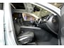 Volvo XC60 2.0 T6 Plug-in hybrid AWD 293kW/399pk Aut8 Long Range Edition Bright NIEUWSTAAT! PANORAMADAK + LEDER + ADAPT.CRUISE + PILOT ASSIST + GOOGLE NAVIGATIE&SERVICES + EL.WEGKLABARE TREKHAAK + SPATLAPPEN + CAMERA + PARKSENSOREN + 19" LM-VELGEN!!