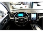 Volvo XC60 2.0 T6 Plug-in hybrid AWD 293kW/399pk Aut8 Long Range Edition Bright NIEUWSTAAT! PANORAMADAK + LEDER + ADAPT.CRUISE + PILOT ASSIST + GOOGLE NAVIGATIE&SERVICES + EL.WEGKLABARE TREKHAAK + SPATLAPPEN + CAMERA + PARKSENSOREN + 19" LM-VELGEN!!