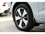 Volvo XC60 2.0 T6 Plug-in hybrid AWD 293kW/399pk Aut8 Long Range Edition Bright NIEUWSTAAT! PANORAMADAK + LEDER + ADAPT.CRUISE + PILOT ASSIST + GOOGLE NAVIGATIE&SERVICES + EL.WEGKLABARE TREKHAAK + SPATLAPPEN + CAMERA + PARKSENSOREN + 19" LM-VELGEN!!