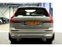 Volvo XC60 2.0 T6 Plug-in hybrid AWD 293kW/399pk Aut8 Long Range Edition Bright NIEUWSTAAT! PANORAMADAK + LEDER + ADAPT.CRUISE + PILOT ASSIST + GOOGLE NAVIGATIE&SERVICES + EL.WEGKLABARE TREKHAAK + SPATLAPPEN + CAMERA + PARKSENSOREN + 19" LM-VELGEN!!