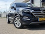 Hyundai Tucson 1.6 GDi Premium / NL-Auto / Vol-Leder / Cruise-Control / Stoelverwarming V+A / Climate-Control / LED / Keyless / DAB Radio-Bluetooth / Navi / Camera / PDC V+A / 17'' LMV / ENZ.