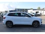 Skoda Karoq 1.5 TSI 150pk ACT Sportline Business DSG Automaat / Panorama schuifdak / Camera / LED / verw. voorstoelen / Virtual Cockpit / LM 19''