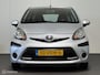 Toyota Aygo 1.0 VVT-i Aspiration5-drs [ NAP trekhaak airco ]