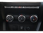 Renault Clio 1.0 TCe Business Zen Donkere Ramen Navigatie Carplay Android Airco Cruise Control LED
