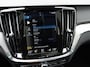 Volvo V60 2.0 T8 Recharge AWD R-Design 455 PK | Pano | 1e Eig. | SOH 96 % |