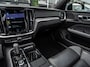 Volvo V60 2.0 T8 Recharge AWD R-Design 455 PK | Pano | 1e Eig. | SOH 96 % |
