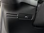 Volvo XC40 B4 Plus Dark | 19" Allseason | Trekhaak | Harman Kardon | Elektr. verst. Stoelen | Stoel/Stuurverwarming | Adaptieve Cruise | BLIS