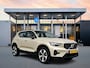Volvo XC40 B4 Plus Dark | 19" Allseason | Trekhaak | Harman Kardon | Elektr. verst. Stoelen | Stoel/Stuurverwarming | Adaptieve Cruise | BLIS