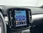 Volvo XC40 B4 Plus Dark | 19" Allseason | Trekhaak | Harman Kardon | Elektr. verst. Stoelen | Stoel/Stuurverwarming | Adaptieve Cruise | BLIS