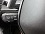 Peugeot 208 1.2 Hybrid 110pk Allure Automaat | Navigatie | 360 Camera | Cruise Control | 16"LMV | Dodehoekdetectie | Draadloze telefoonlader | Apple Carplay/Android Auto |