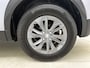 Peugeot e-2008 EV 136pk Active Pack 50 kWh Automaat | 1ste Eigenaar | Navigatie | Climate Control | Cruise Control | LED | 16"LMV | Camera | Apple Carplay/Android Auto |