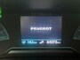 Peugeot e-2008 EV 136pk Active Pack 50 kWh Automaat | 1ste Eigenaar | Navigatie | Climate Control | Cruise Control | LED | 16"LMV | Camera | Apple Carplay/Android Auto |
