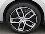 MG MG4 64 kWh Luxury | 360 Camera | Stoelverwarming | Stuurverwarming | Warmtepomp | LED koplampen |