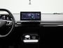 MG MG4 64 kWh Luxury | 360 Camera | Stoelverwarming | Stuurverwarming | Warmtepomp | LED koplampen |