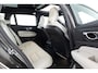 Volvo V60 Cross Country 2.0 B5 AWD Ultimate | PANORAMADAK | LEDER .