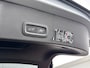 Volvo XC40 T5 Recharge R-Design | 19" | Leder / Nubuck | Trekhaak | Panoramadak | Stoel/Stuurverwarming | Getint Glas | Parkeercamera | Adaptieve Cruise | BLIS