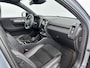 Volvo XC40 T5 Recharge R-Design | 19" | Leder / Nubuck | Trekhaak | Panoramadak | Stoel/Stuurverwarming | Getint Glas | Parkeercamera | Adaptieve Cruise | BLIS