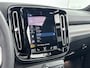 Volvo XC40 T5 Recharge R-Design | 19" | Leder / Nubuck | Trekhaak | Panoramadak | Stoel/Stuurverwarming | Getint Glas | Parkeercamera | Adaptieve Cruise | BLIS
