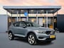 Volvo XC40 T5 Recharge R-Design | 19" | Leder / Nubuck | Trekhaak | Panoramadak | Stoel/Stuurverwarming | Getint Glas | Parkeercamera | Adaptieve Cruise | BLIS