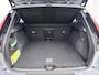 Volvo XC40 T5 Recharge R-Design | 19" | Leder / Nubuck | Trekhaak | Panoramadak | Stoel/Stuurverwarming | Getint Glas | Parkeercamera | Adaptieve Cruise | BLIS