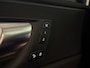 Volvo XC60 T6 AWD Recharge Plus Dark | Trekhaak | 360° Camera | All Season banden | Adaptieve Cruise Control | Stoelverwarming voor+achter | Stuurwielverwarming | Schuifdak | Pilot Assist | BLIS Dode Hoek Detectie | Elektrische voorstoelen geheugen | Lederen bekleding | Zitting verlenging voorstoelen | 19 Inch | Google Infotainment | Keyless Drive | Elektrisch bedienbare achterklep | DAB Radio | Apple Carplay/Android Auto | Draadloos telefoon opladen | Volvo On Call met mobiele App functie | Silver Dawn Metallic |