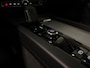 Volvo XC60 T6 AWD Recharge Plus Dark | Trekhaak | 360° Camera | All Season banden | Adaptieve Cruise Control | Stoelverwarming voor+achter | Stuurwielverwarming | Schuifdak | Pilot Assist | BLIS Dode Hoek Detectie | Elektrische voorstoelen geheugen | Lederen bekleding | Zitting verlenging voorstoelen | 19 Inch | Google Infotainment | Keyless Drive | Elektrisch bedienbare achterklep | DAB Radio | Apple Carplay/Android Auto | Draadloos telefoon opladen | Volvo On Call met mobiele App functie | Silver Dawn Metallic |