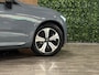 Volvo XC60 T8 AWD Recharge Ultra Ultimate Dark | Luchtvering | Trekhaak | 360 Camera | All Season banden | Harman Kardon | Head-Up Display | 455pk | Adaptieve Cruise Control | Stoelverwarming voor+achter | Stuurwielverwarming | Schuifdak | 19 Inch | Full LED Meesturende koplampen | Pilot Assist | BLIS Dode Hoek Detectie | Elektrische voorstoelen geheugen | Lederen bekleding | Zitting verlenging voorstoelen | Lederen dashboard | Google Infotainment | Keyless Drive | Parkeersensoren voor+achter | Privacy Glass | Elektrisch bedienbare achterklep | DAB Radio | Apple Carplay/Android Auto | Alarm Klasse III | Draadloos telefoon opladen | Volvo On Call met mobiele App functie | Thunder Grey Metallic |