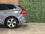 Volvo XC60 T8 AWD Recharge Ultra Ultimate Dark | Luchtvering | Trekhaak | 360 Camera | All Season banden | Harman Kardon | Head-Up Display | 455pk | Adaptieve Cruise Control | Stoelverwarming voor+achter | Stuurwielverwarming | Schuifdak | 19 Inch | Full LED Meesturende koplampen | Pilot Assist | BLIS Dode Hoek Detectie | Elektrische voorstoelen geheugen | Lederen bekleding | Zitting verlenging voorstoelen | Lederen dashboard | Google Infotainment | Keyless Drive | Parkeersensoren voor+achter | Privacy Glass | Elektrisch bedienbare achterklep | DAB Radio | Apple Carplay/Android Auto | Alarm Klasse III | Draadloos telefoon opladen | Volvo On Call met mobiele App functie | Thunder Grey Metallic |
