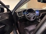 Volvo XC60 T8 AWD Recharge Ultra Ultimate Dark | Luchtvering | Trekhaak | 360 Camera | All Season banden | Harman Kardon | Head-Up Display | 455pk | Adaptieve Cruise Control | Stoelverwarming voor+achter | Stuurwielverwarming | Schuifdak | 19 Inch | Full LED Meesturende koplampen | Pilot Assist | BLIS Dode Hoek Detectie | Elektrische voorstoelen geheugen | Lederen bekleding | Zitting verlenging voorstoelen | Lederen dashboard | Google Infotainment | Keyless Drive | Parkeersensoren voor+achter | Privacy Glass | Elektrisch bedienbare achterklep | DAB Radio | Apple Carplay/Android Auto | Alarm Klasse III | Draadloos telefoon opladen | Volvo On Call met mobiele App functie | Thunder Grey Metallic |