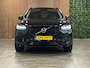 Volvo XC90 T8 AWD Recharge Ultra Dark | Vol! | Bowers & Wilkins | Luchtvering | Stoelventilatie | Trekhaak | 360 Camera | Head-Up Display | Stoelmassage | 455pk | Adaptieve Cruise Control | Stoelverwarming voor+achter | Stuurwielverwarming | Schuifdak | 20 Inch | Full LED Meesturende koplampen | Pilot Assist | BLIS Dode Hoek Detectie | Alcantara hemelbekleding | Lederen handgrepen en zonnekleppen | Elektrische voorstoelen geheugen | Nappa Lederen bekleding | Zitting verlenging voorstoelen | Lederen Dashboard | Google Infotainment | Keyless Drive | Parkeersensoren voor+achter | Privacy Glass | Elektrisch bedienbare achterklep | Geïntegreerde zongordijnen achterportieren | Geïntegreerd kinderzitje achterin | Verlichte instaplijsten | 7-Persoons | 4-Zone Climate Control | DAB Radio | Apple Carplay/Android Auto | Alarm Klasse III | Draadloos telefoon opladen | Volvo On Call met mobiele App functie | Onyx Black Metallic |