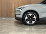 Volvo EX30 Single Motor Plus 51 kWh | 98% SoH | Trekhaak | Stoel en Stuurwielverwarming | Adaptieve Cruise Control | Harman Kardon | Parkeercamera | Pilot Assist | BLIS Dode Hoek Detectie  | 18 Inch | Keyless Drive | Parkeersensoren voor+achter | Google Infotainment | Elektrisch bedienbare achterklep | Electronic Climate Control 2-Zone | Indigo - Textiel / Nordico bekleding | Warmtepomp | DAB Radio | Apple Carplay/Android auto | Volvo On Call met mobiele App functie | Vapour Grey Metallic |