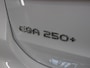 Mercedes-Benz EQA 250+ Business Solution Luxury 71 kWh | Panoramaschuifdak | Winterpakket | Dodehoekassistent |