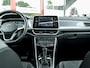 Volkswagen T-Roc 1.5 TSI Style | Navigatie | Camera | Schuif/Kanteldak | DAB | Climate Control | LED Koplampen |