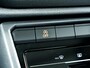 Volkswagen T-Roc 1.5 TSI Style | Navigatie | Camera | Schuif/Kanteldak | DAB | Climate Control | LED Koplampen |