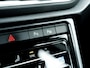 Volkswagen T-Roc 1.5 TSI Style | Navigatie | Camera | Schuif/Kanteldak | DAB | Climate Control | LED Koplampen |
