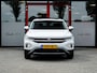 Volkswagen T-Roc 1.5 TSI Style | Navigatie | Camera | Schuif/Kanteldak | DAB | Climate Control | LED Koplampen |