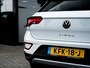 Volkswagen T-Roc 1.5 TSI Style | Navigatie | Camera | Schuif/Kanteldak | DAB | Climate Control | LED Koplampen |