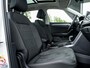Volkswagen T-Roc 1.5 TSI Style | Navigatie | Camera | Schuif/Kanteldak | DAB | Climate Control | LED Koplampen |