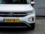 Volkswagen T-Roc 1.5 TSI Style | Navigatie | Camera | Schuif/Kanteldak | DAB | Climate Control | LED Koplampen |