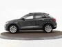 Volkswagen T-Roc 1.5 TSI 150pk Sport DSG · Panoramadak · Afneembare Trekhaak · Stoelverwarming · Navigatie · 17"Velgen · Elek. Inklapbare Spiegels ·